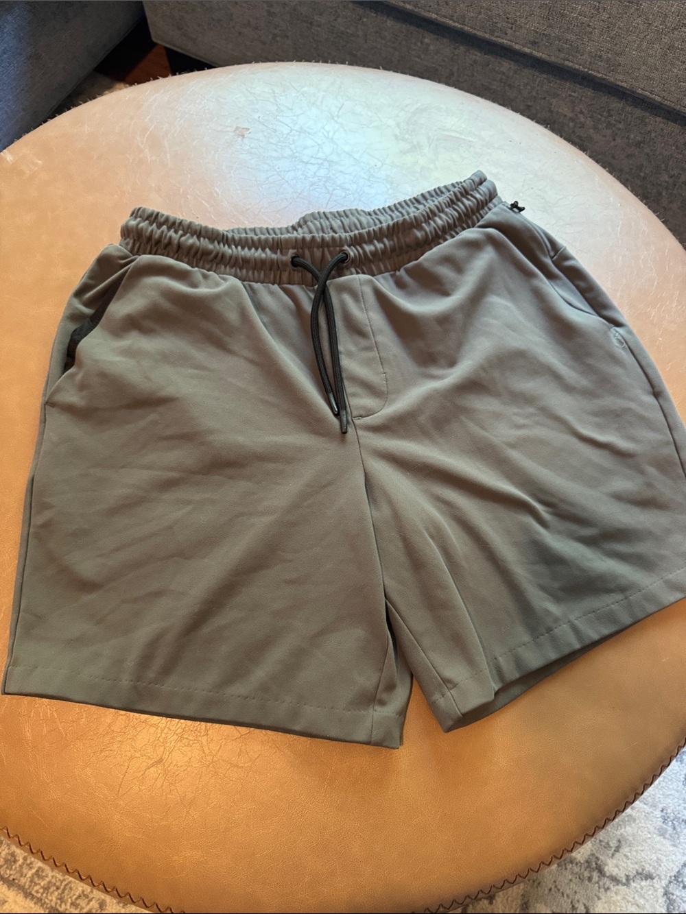 Old Navy Men's Gray Athletic Drawstring Shorts